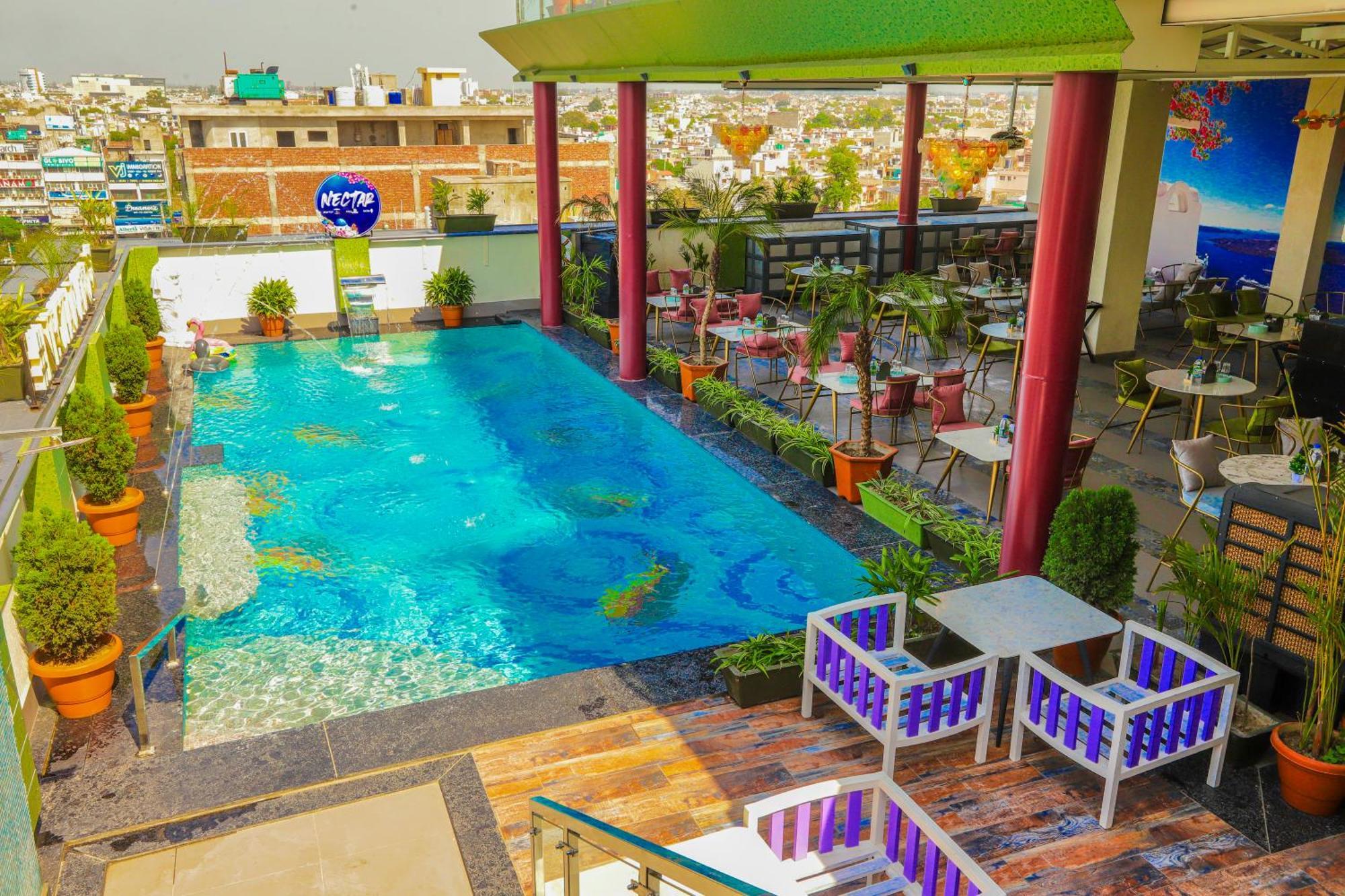 Hk Clarks Inn, Amritsar Exterior foto